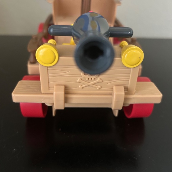 Disney’s Jake and Neverland Pirates Land Sail Wagon. - Picture 5 of 16